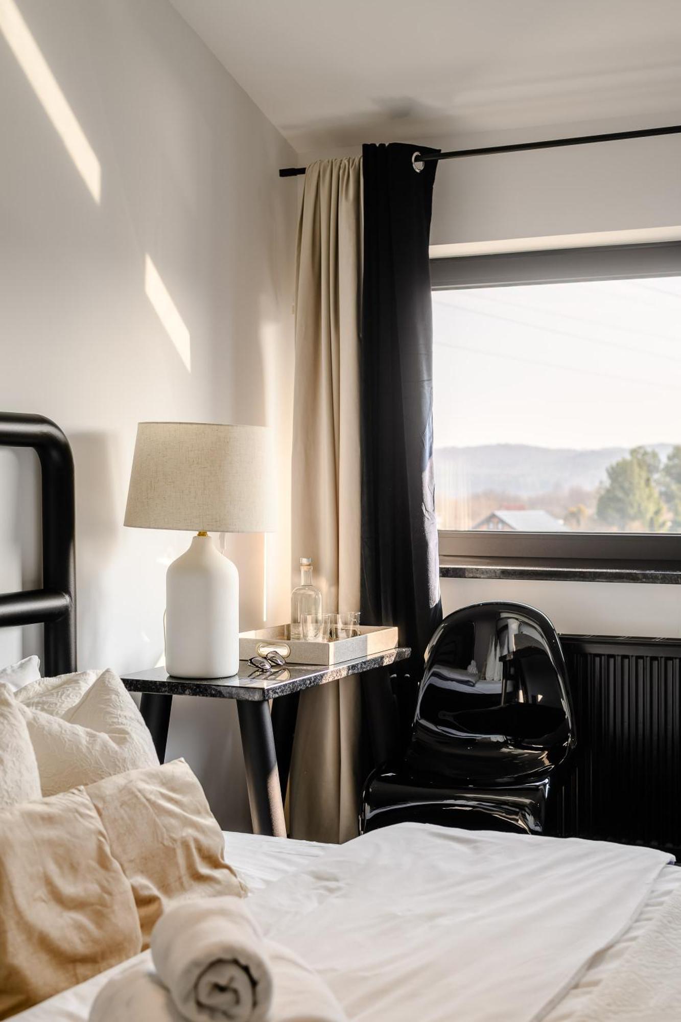 Golden Lion House Hotel